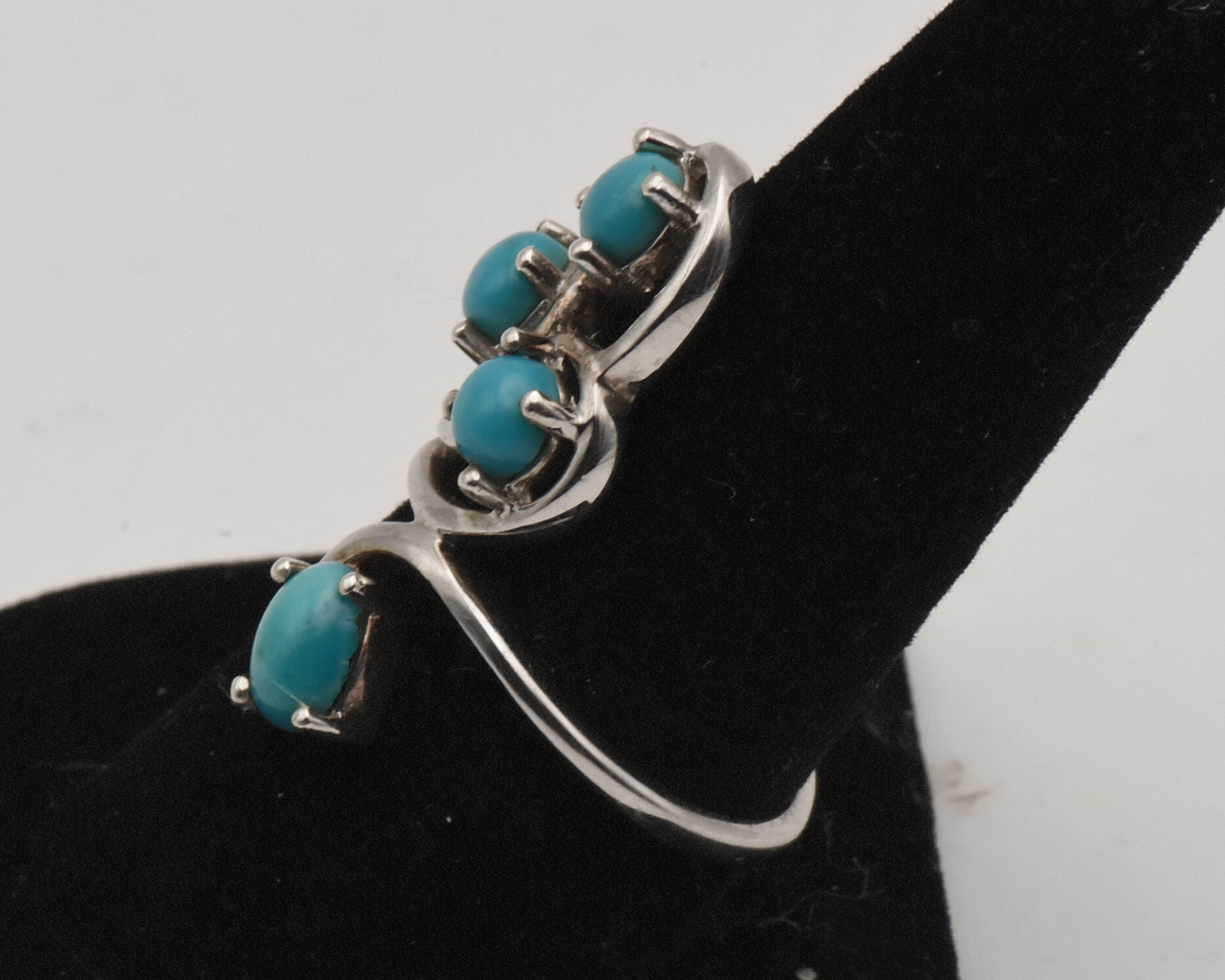 Vintage Sterling Silver Finger Ring with Faux Turquoise - Size 9