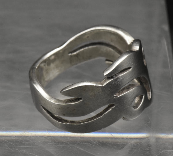 Vintage Sterling Silver Abstract Pierced Design Band - Size 7.75