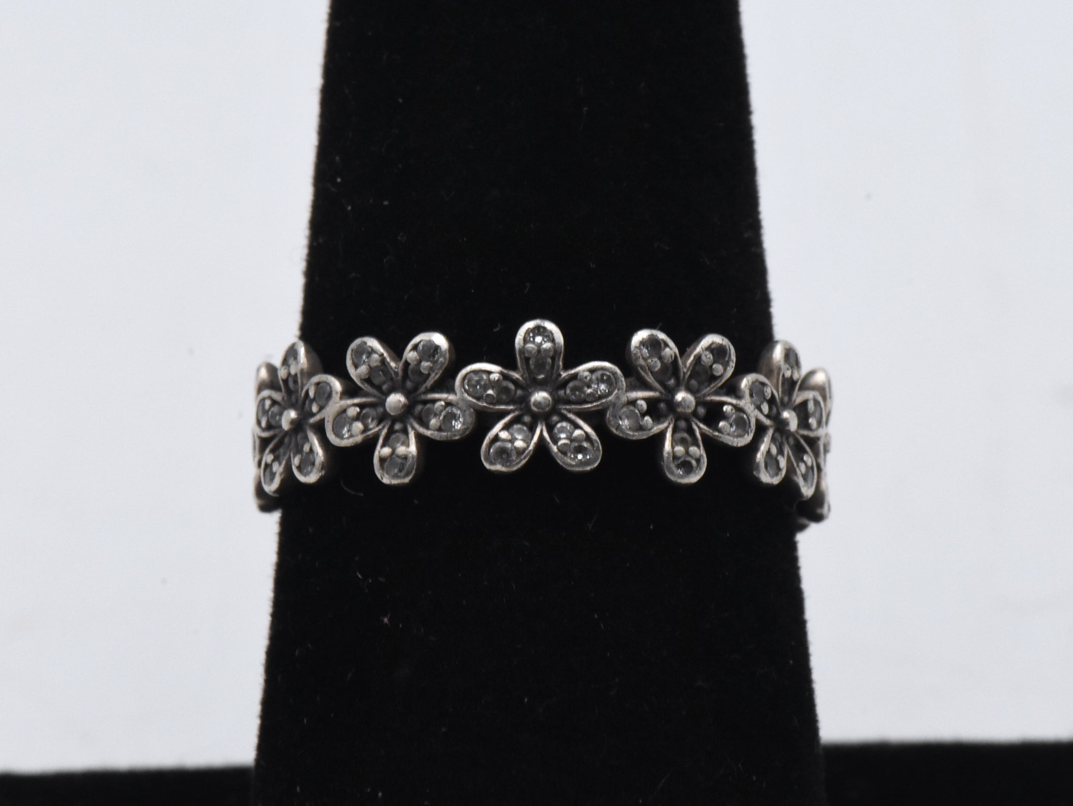 Pandora - Vintage Sterling Silver Flower Band - Size 7