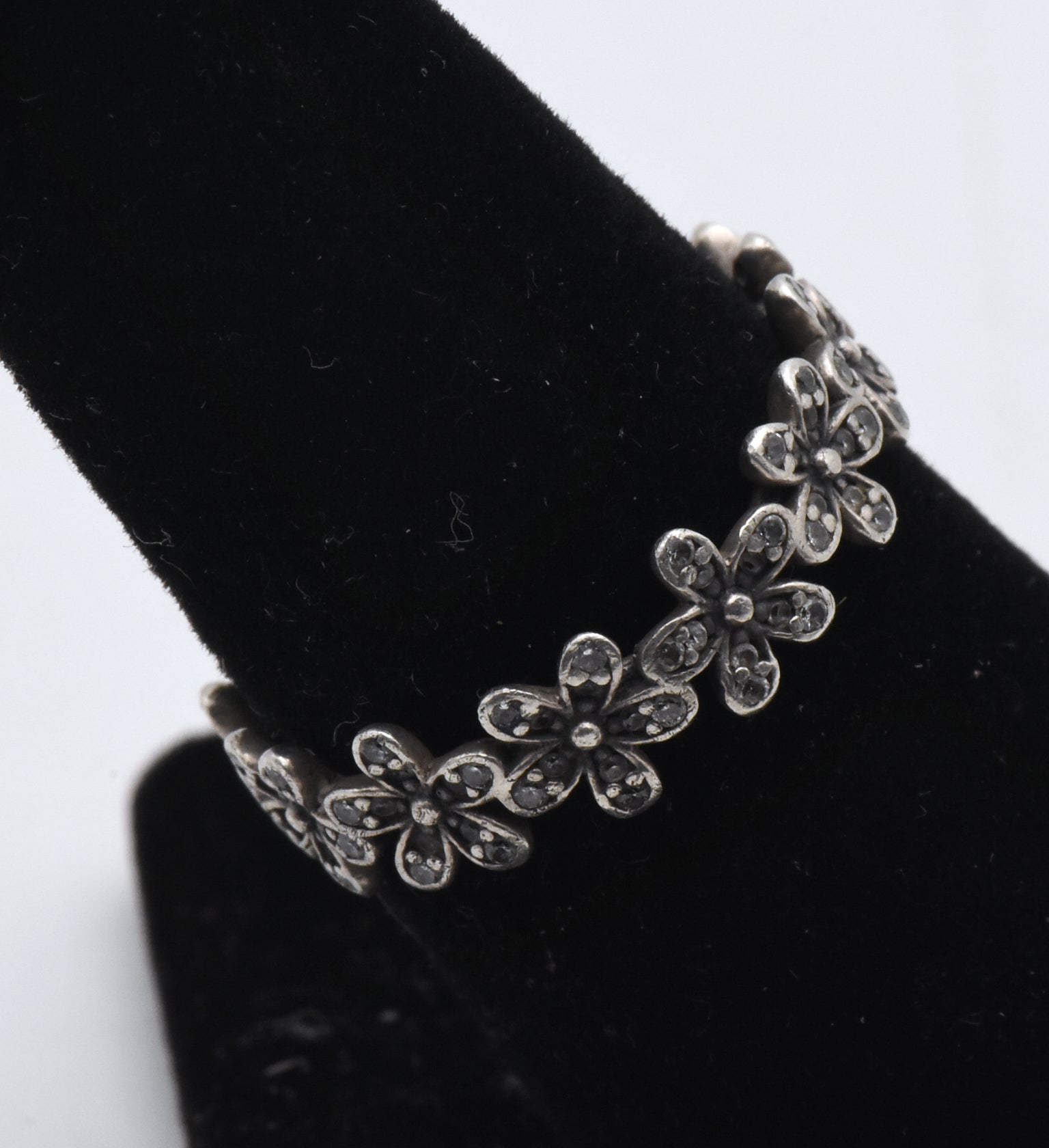 Pandora - Vintage Sterling Silver Flower Band - Size 7