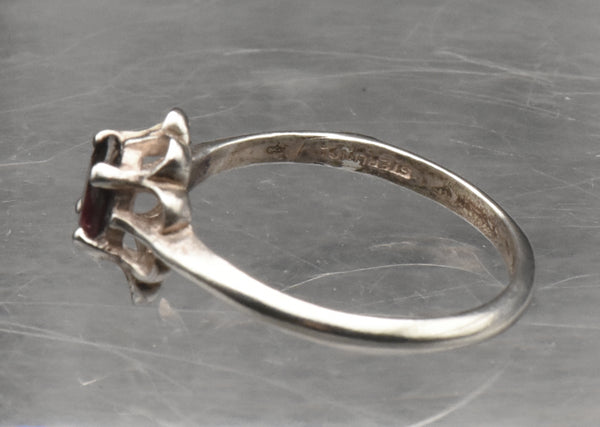 Vintage Red Garnet Sterling Silver Ring - Size 7.5