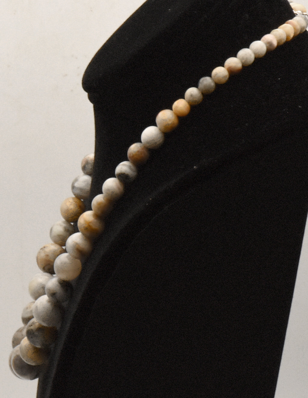 Graduated Agates Beaded Necklace