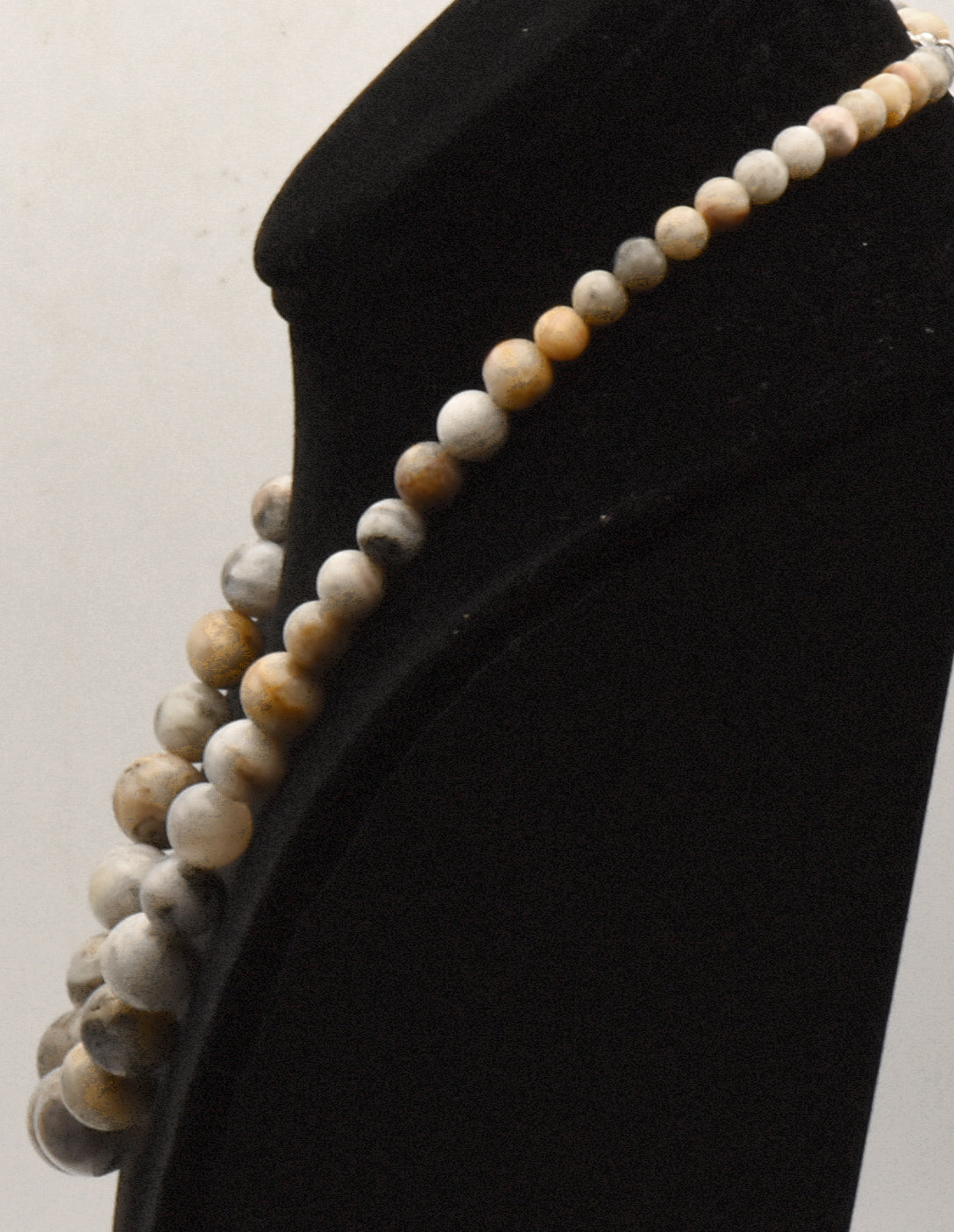 Graduated Agates Beaded Necklace