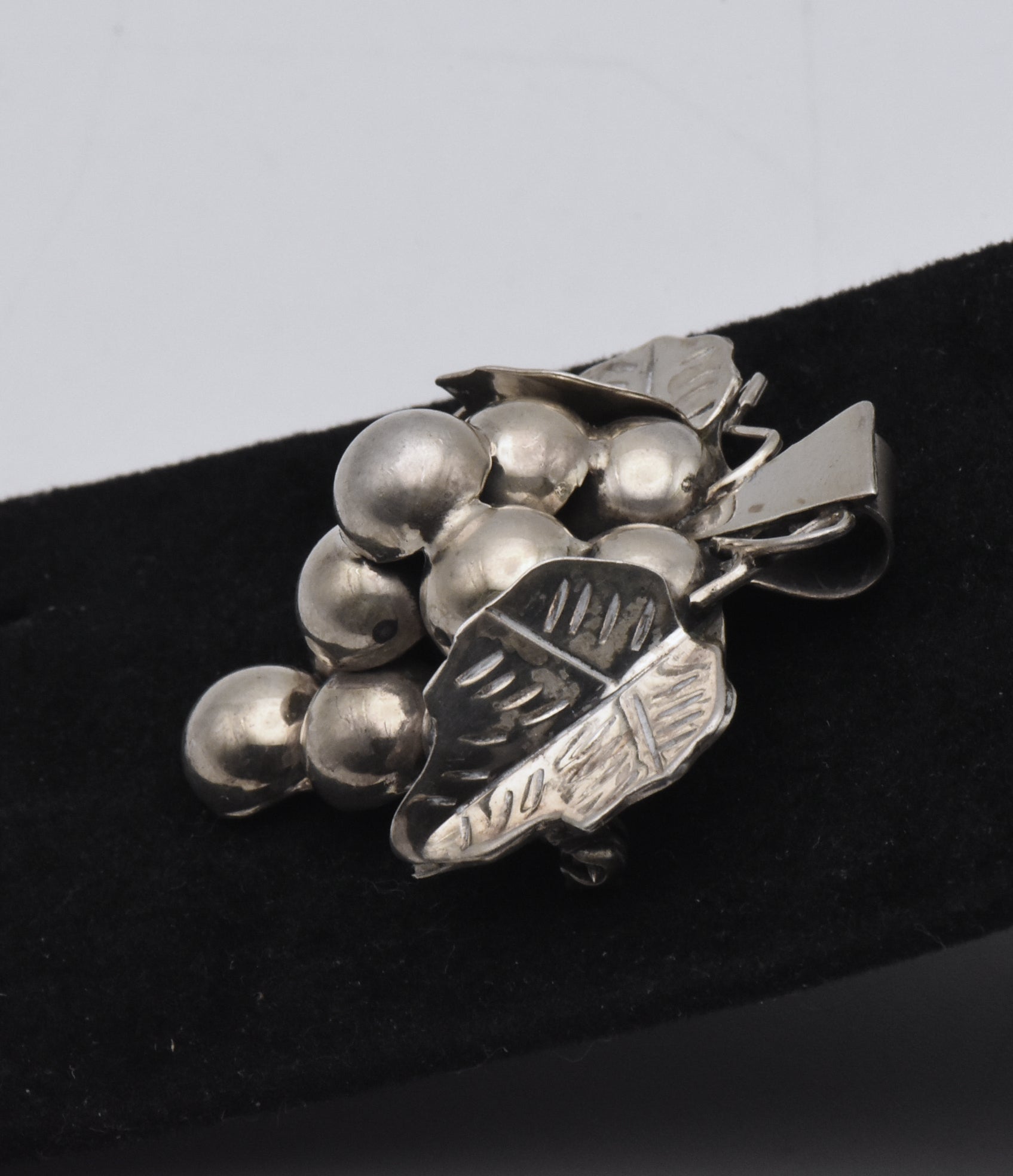 Vintage Handmade Sterling Silver Bunch of Grapes Brooch/Pendant