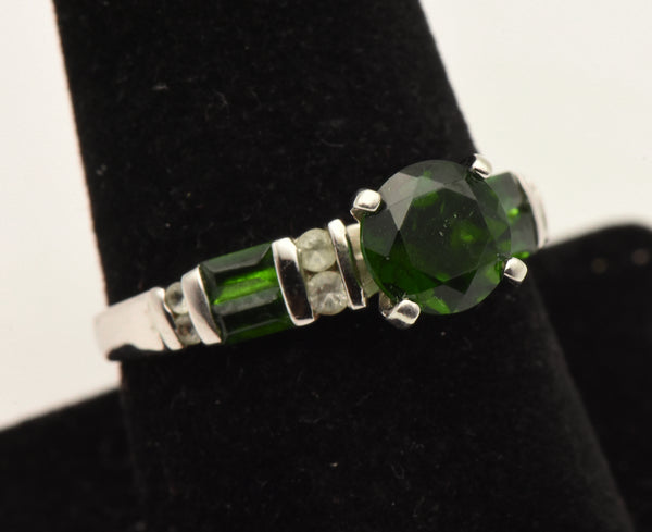 Vintage Sterling Silver Synthetic Emerald and Topaz Ring - Size 8.75