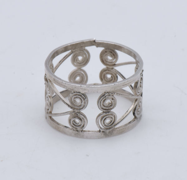 Vintage Open Filigree Silver Band - Size 5.5