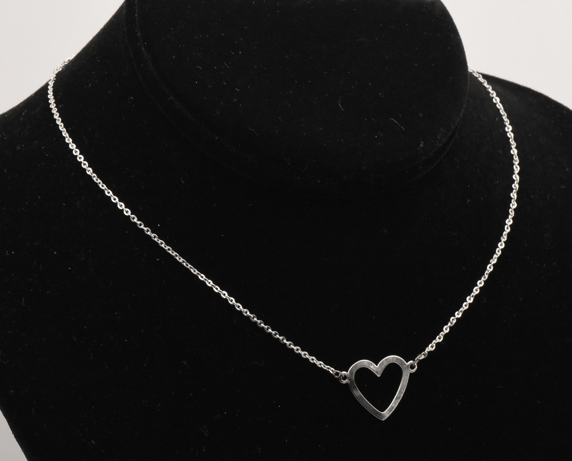 Sterling Silver Heart Pendant Chain Necklace - 14.5"