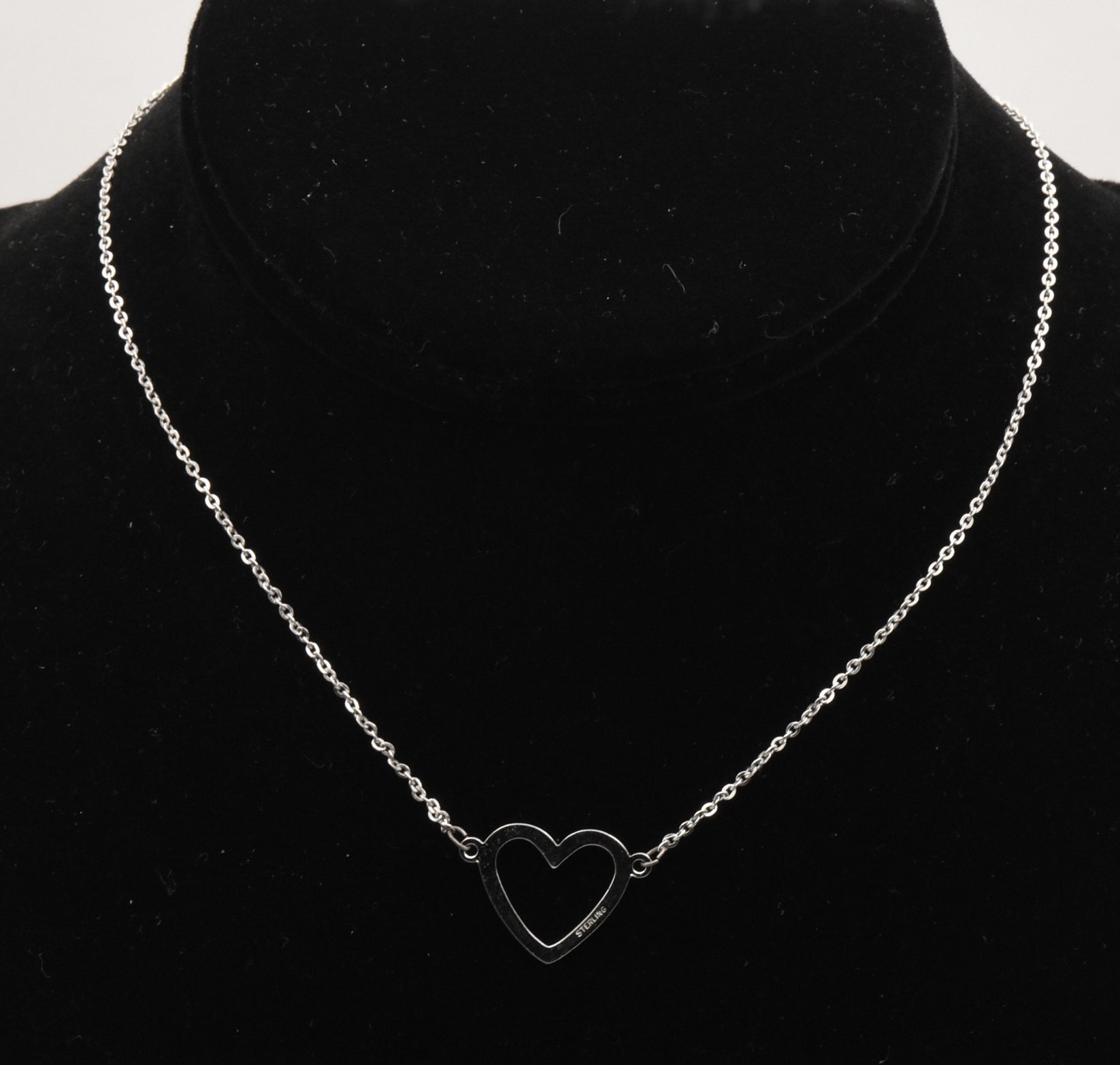 Sterling Silver Heart Pendant Chain Necklace - 14.5"