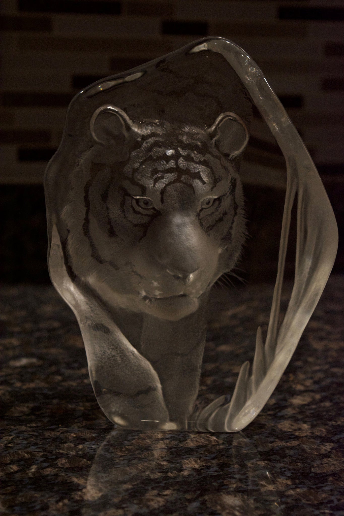 Mats Jonasson Crystal Tiger Plaque