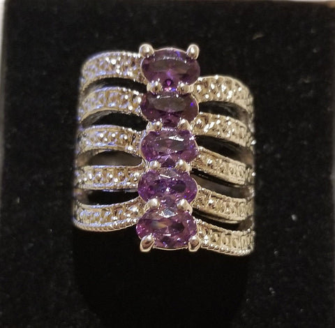 Sterling Silver Finger Ring with Synthetic Amethyst - Size 7