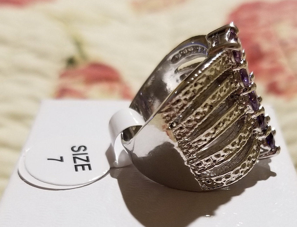 Sterling Silver Finger Ring with Imitation Amethyst - Size 7