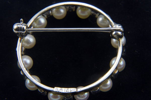 Stunning 14k White Gold, Diamond and Pearl Hoop Brooch