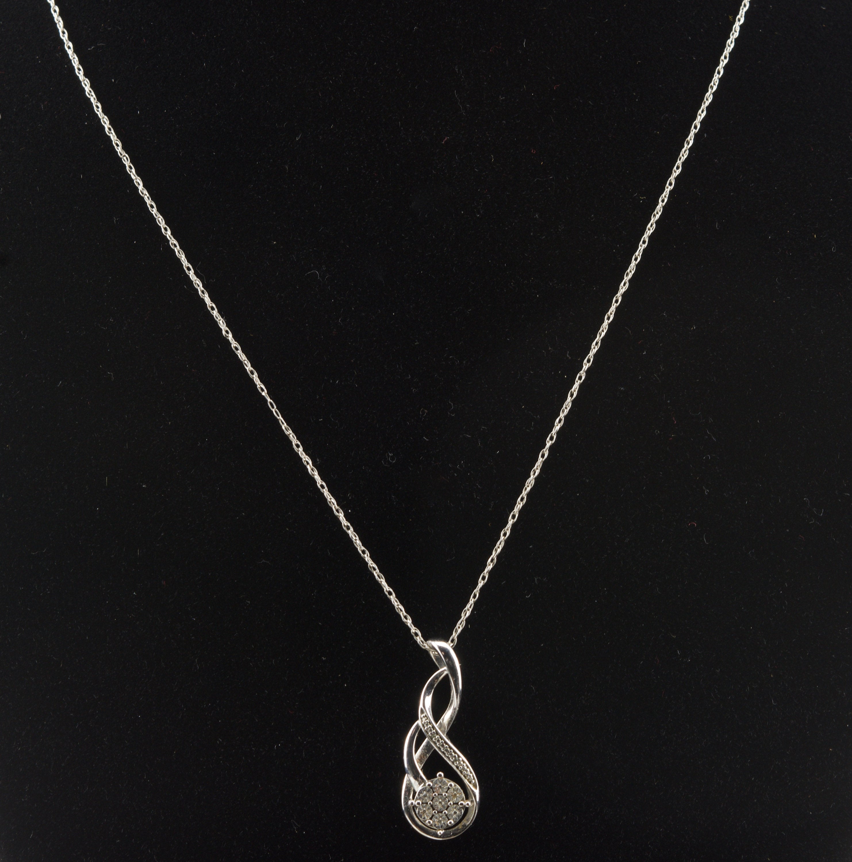 Sterling Silver Chain with Sterling Silver Pendant - 18"