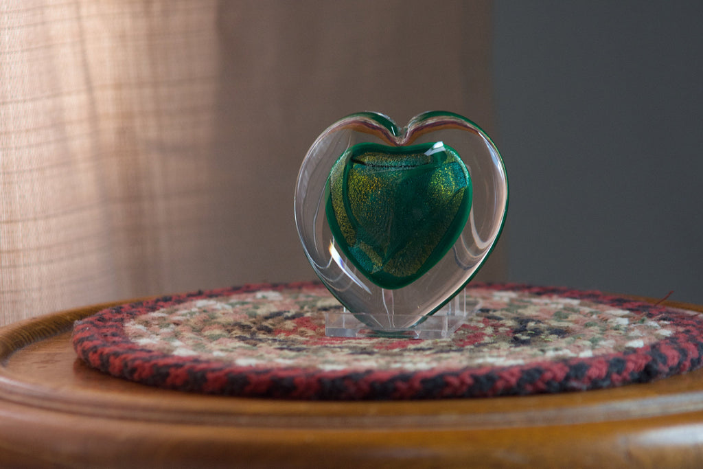 Beautiful Shawn Messenger Dichroic Heart Shaped Glass Paperweight