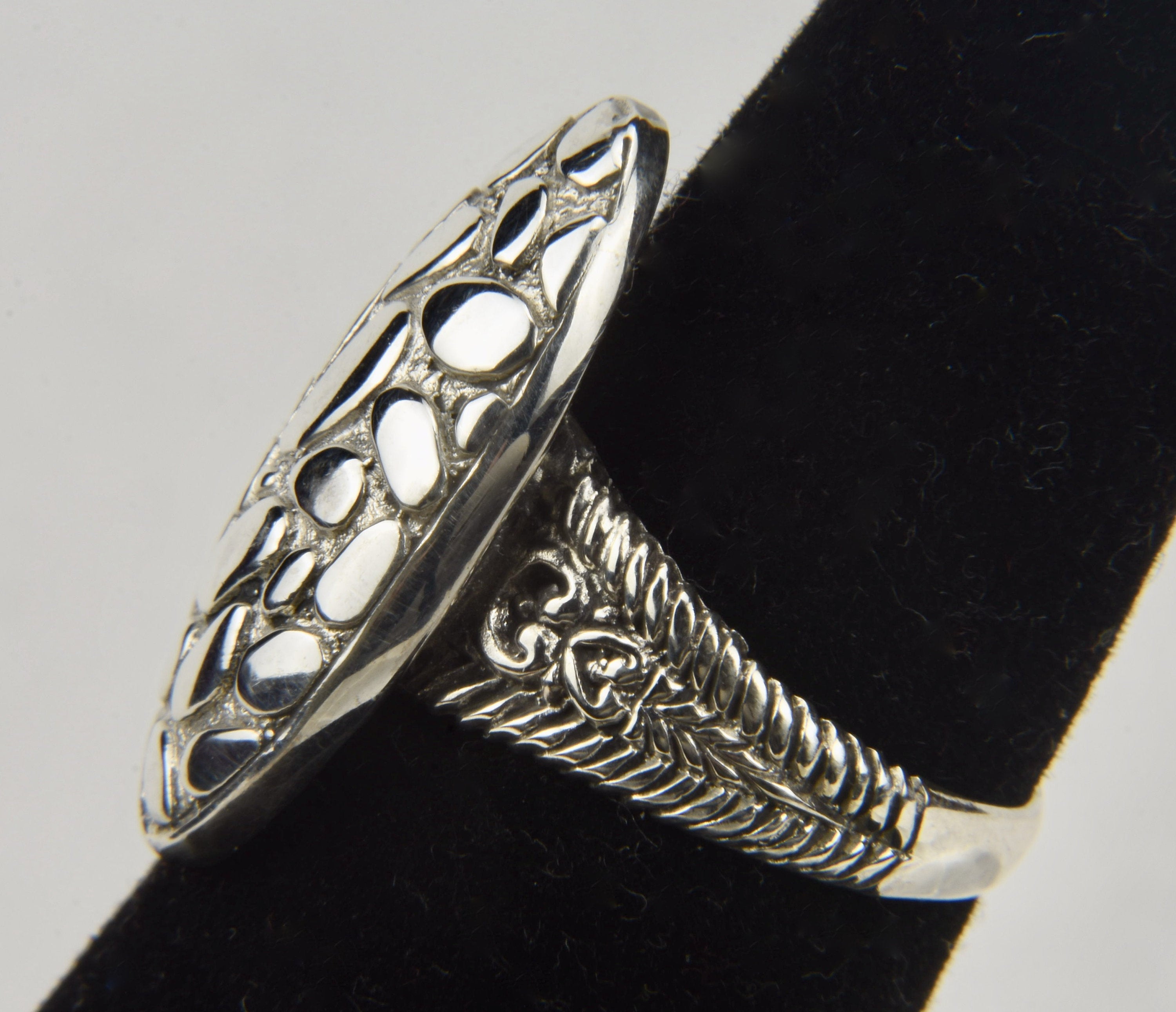 Sterling Silver Pebble Ring - Size 6.25