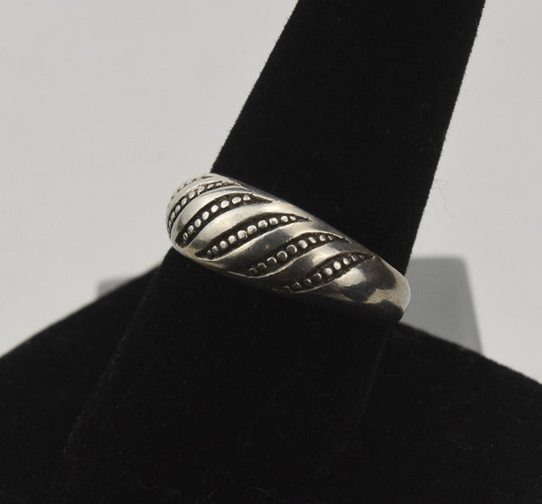 Sterling Silver Ring - Size 9