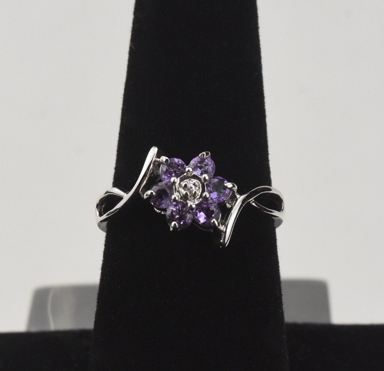 Sterling Silver Cubic Zirconia Flower Ring - Size 7.25