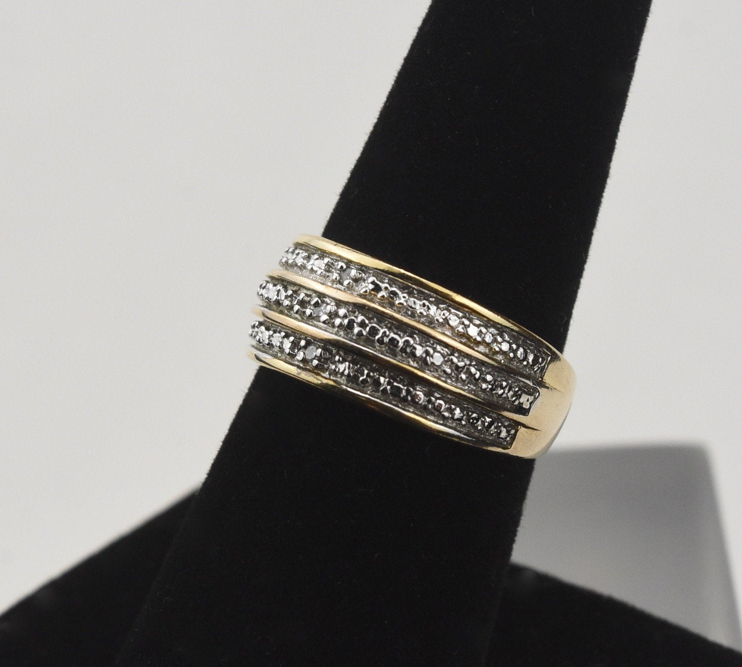 Gold Tone Sterling Silver Ring with Rows of Clear Stones - Size 7
