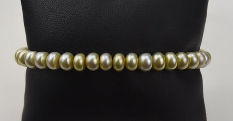 Golden Green Button Pearl Elastic Bracelet