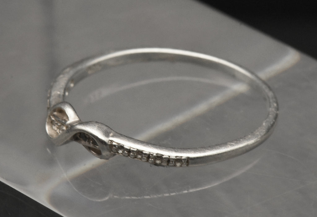 Vintage Sterling Silver Thin Rhinestone Knot Band - Size 10