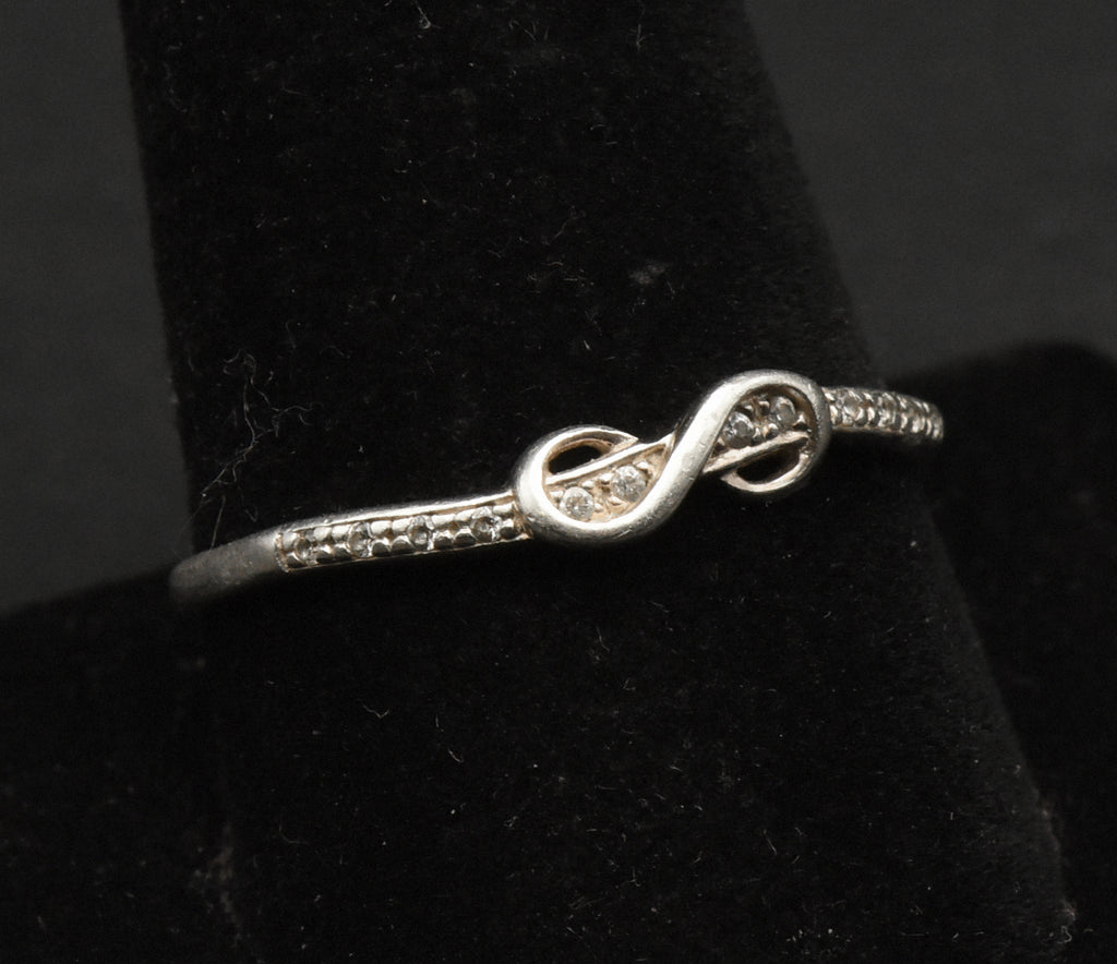 Vintage Sterling Silver Thin Rhinestone Knot Band - Size 10
