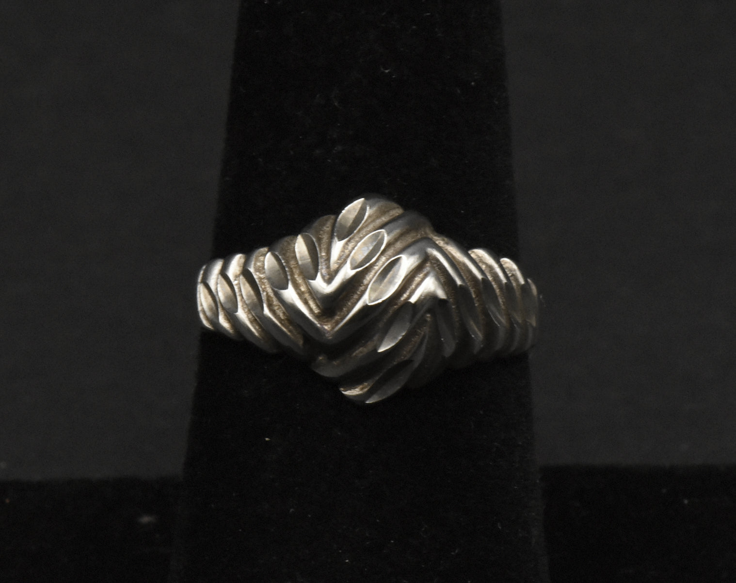 Vintage Sterling Silver "Knot" Ring - Size 7.75