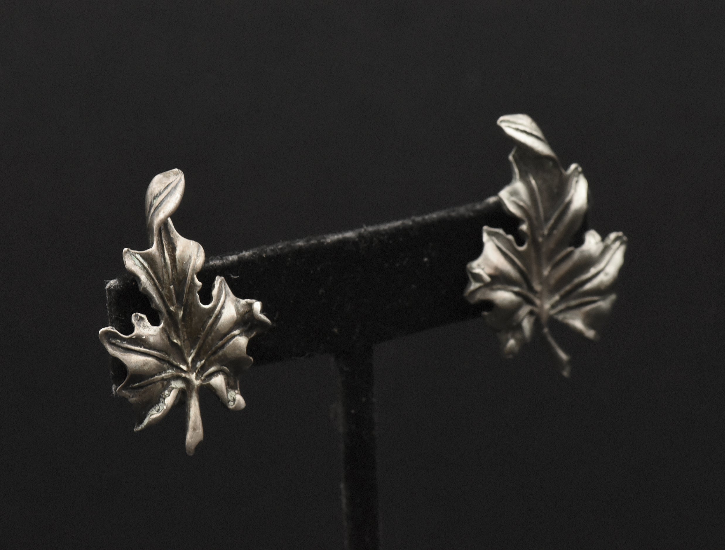 Vintage Sterling Silver Leaf Screw Back Earrings