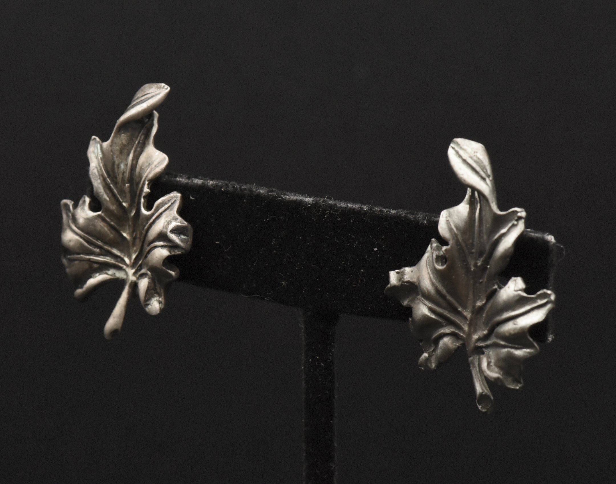 Vintage Sterling Silver Leaf Screw Back Earrings
