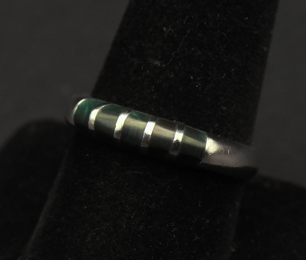 Vintage Inlaid Malachite Sterling Silver Ring - Size 9.25