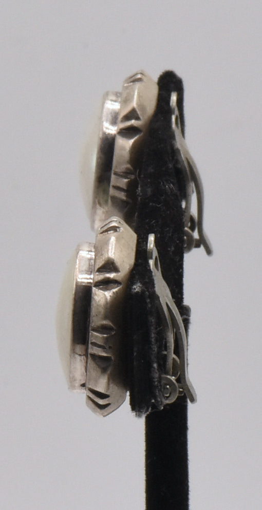 Carol Felley - Vintage Sterling Silver Mother of Pearl Clip On Earrings