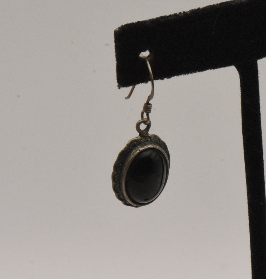 UNMATCHED Vintage Sterling Silver Black Onyx Dangle Earring