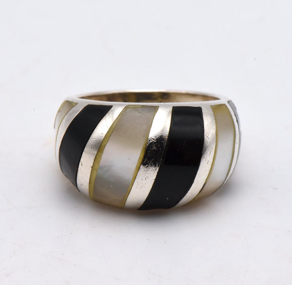 Vintage Sterling Silver Mother of Pearl and Black Onyx Inlaid Dome Ring - Size 6