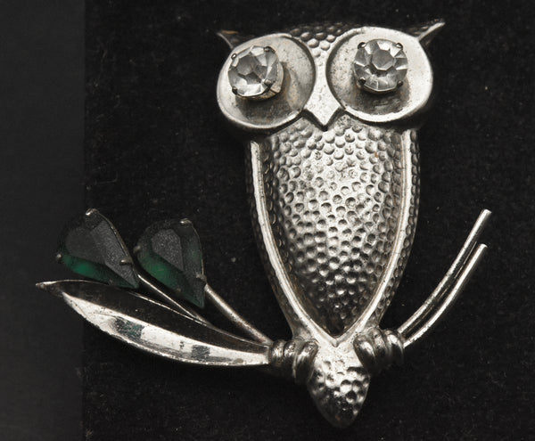 Vintage Silver Tone Metal Owl Brooch