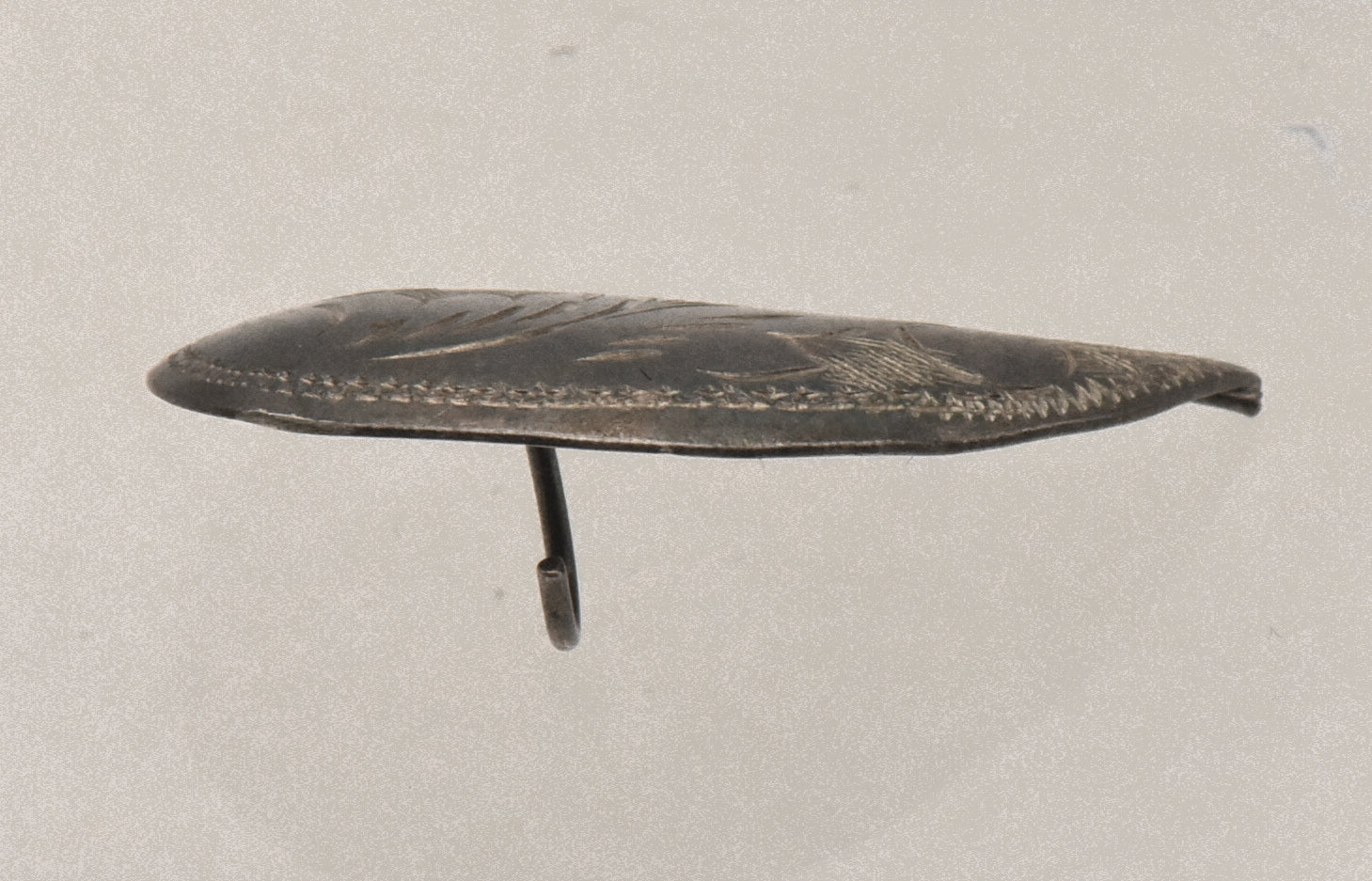UNMATCHED Vintage Silver Engraved Earring (MISSING CLOSURE)