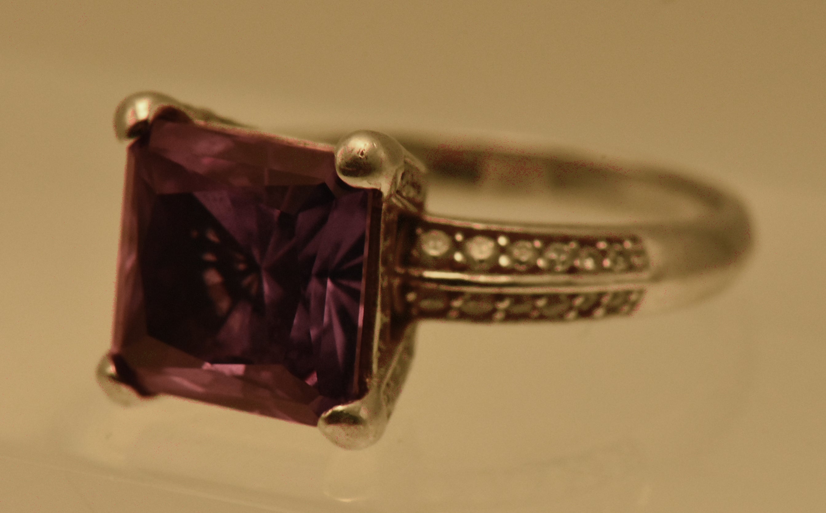 Vintage Sterling Silver Synthetic Color Change Sapphire Ring - Size 9