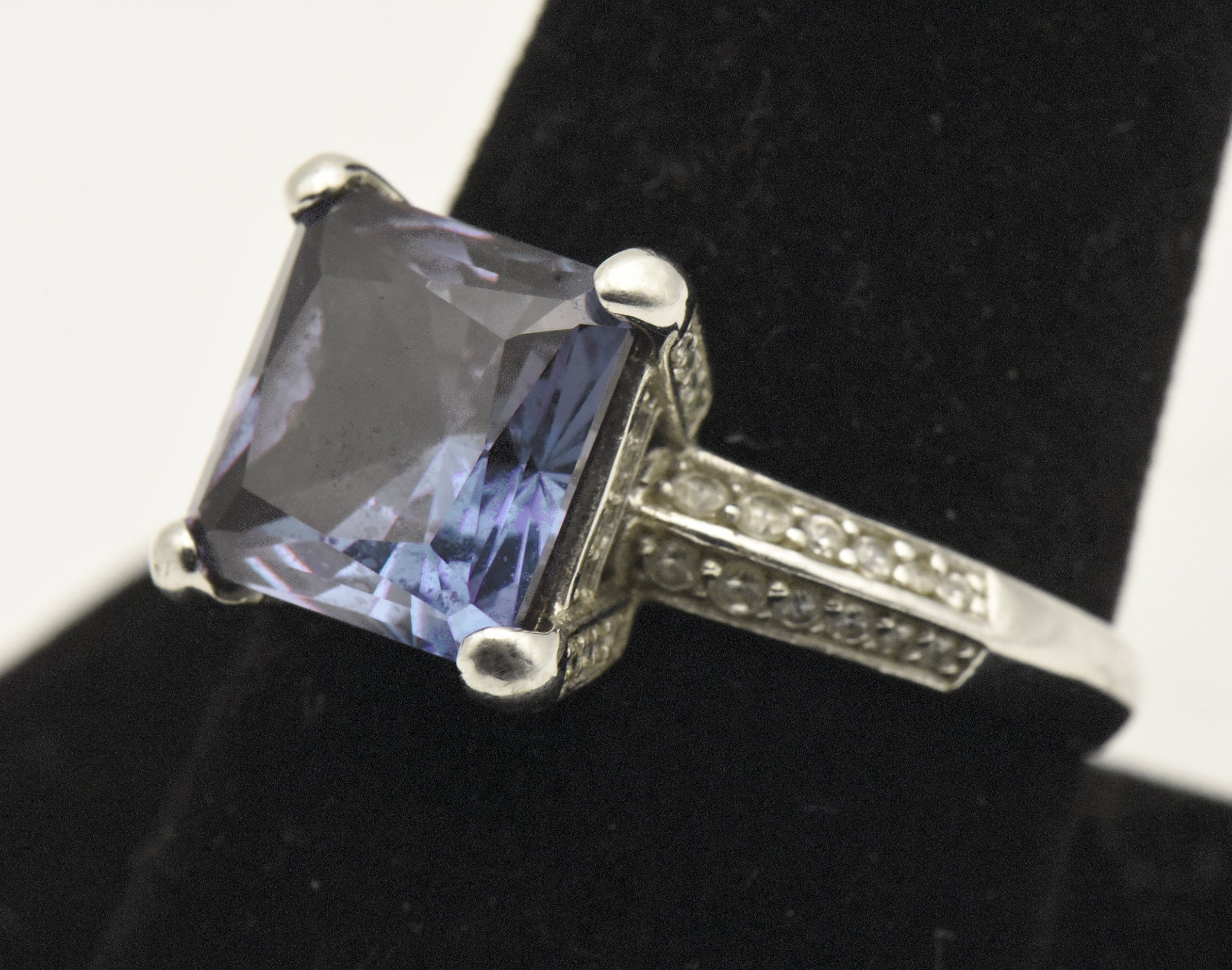 Vintage Sterling Silver Synthetic Color Change Sapphire Ring - Size 9