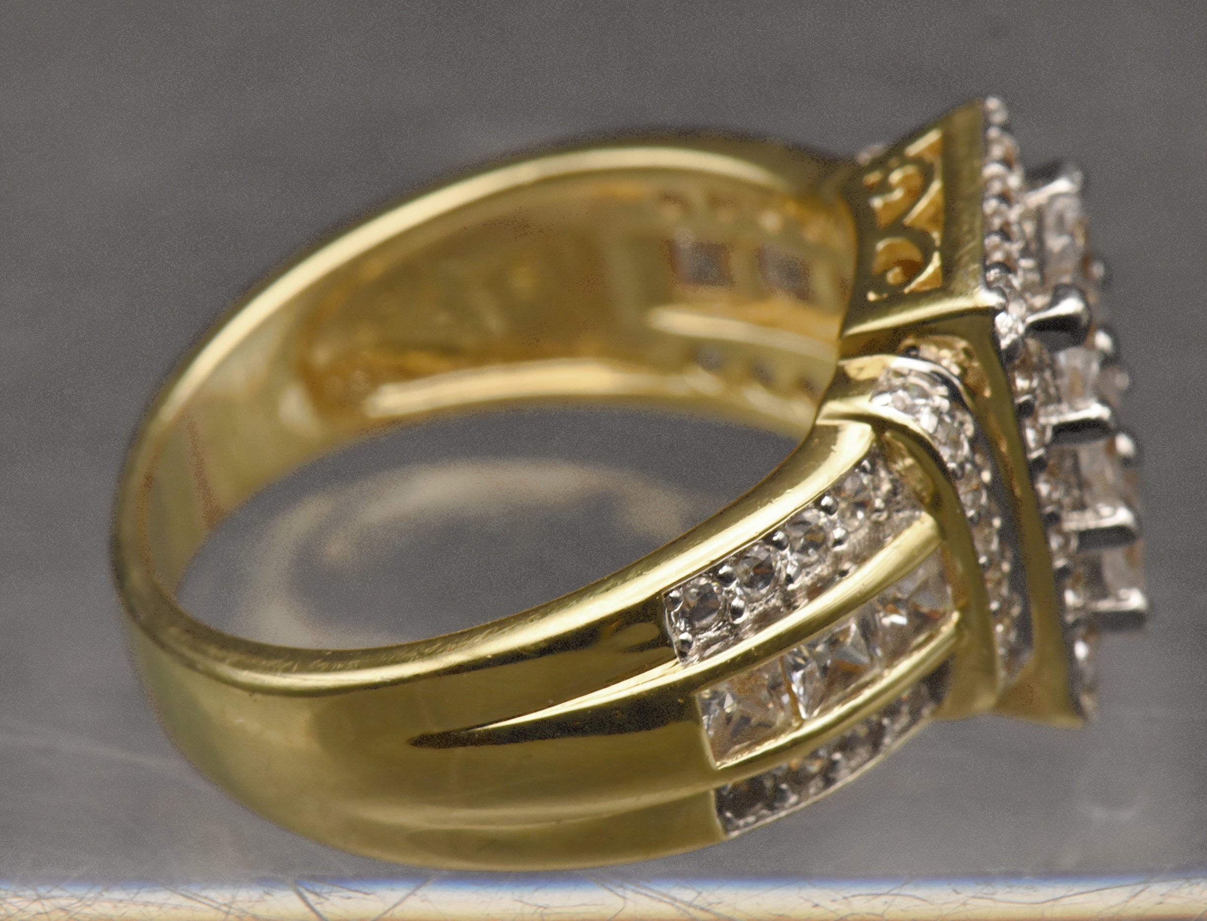 Vintage Gold Tone Sterling Silver Rhinestone Ring - Size 8.75