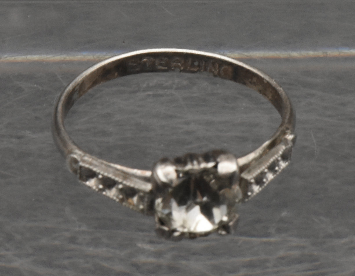 Vintage Sterling Silver Rhinestone Ring - Size 5.25
