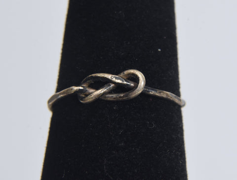 Silver Wire Knot Ring - Size 7..25