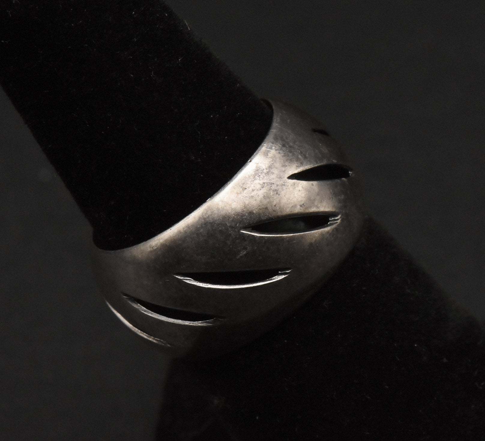 Vintage Sterling Silver Band - Size 6.25