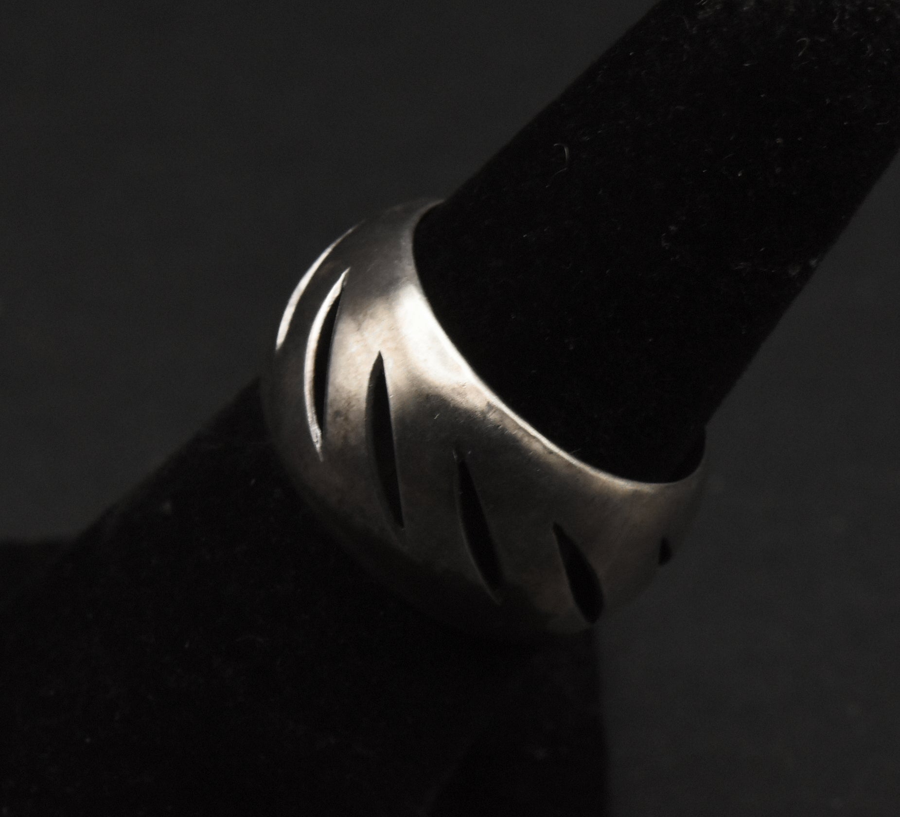 Vintage Sterling Silver Band - Size 6.25