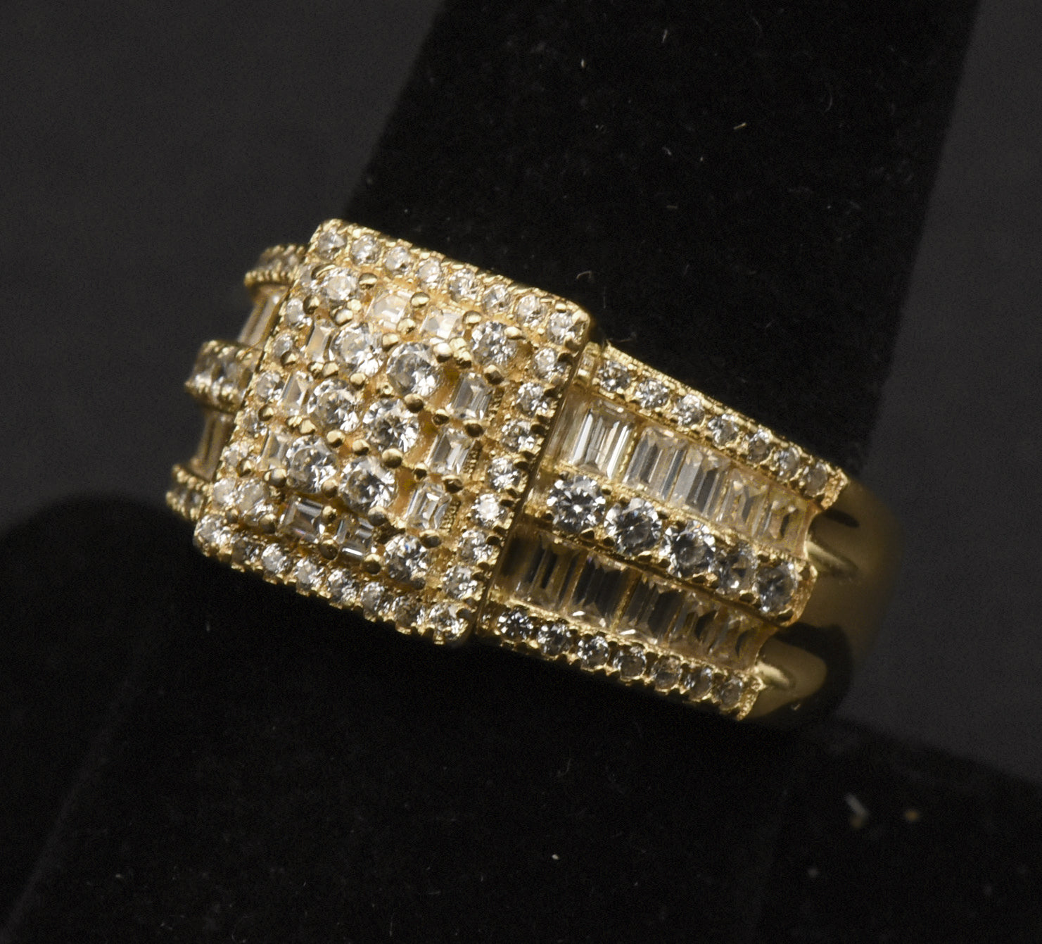 Vintage Gold Tone Sterling Silver Rhinestone Ring - Size 9