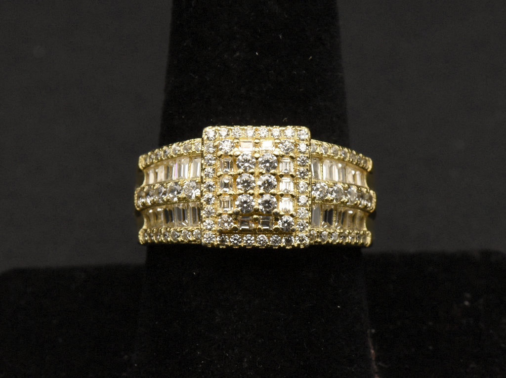 Vintage Gold Tone Sterling Silver Rhinestone Ring - Size 9