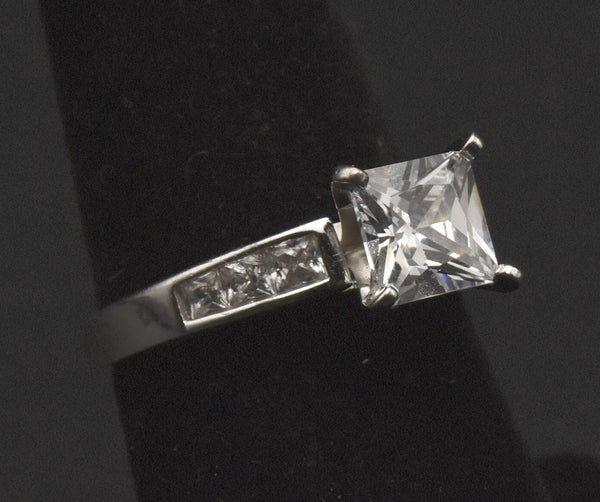 Vintage Sterling Silver Rhinestone Ring - Size 6.75