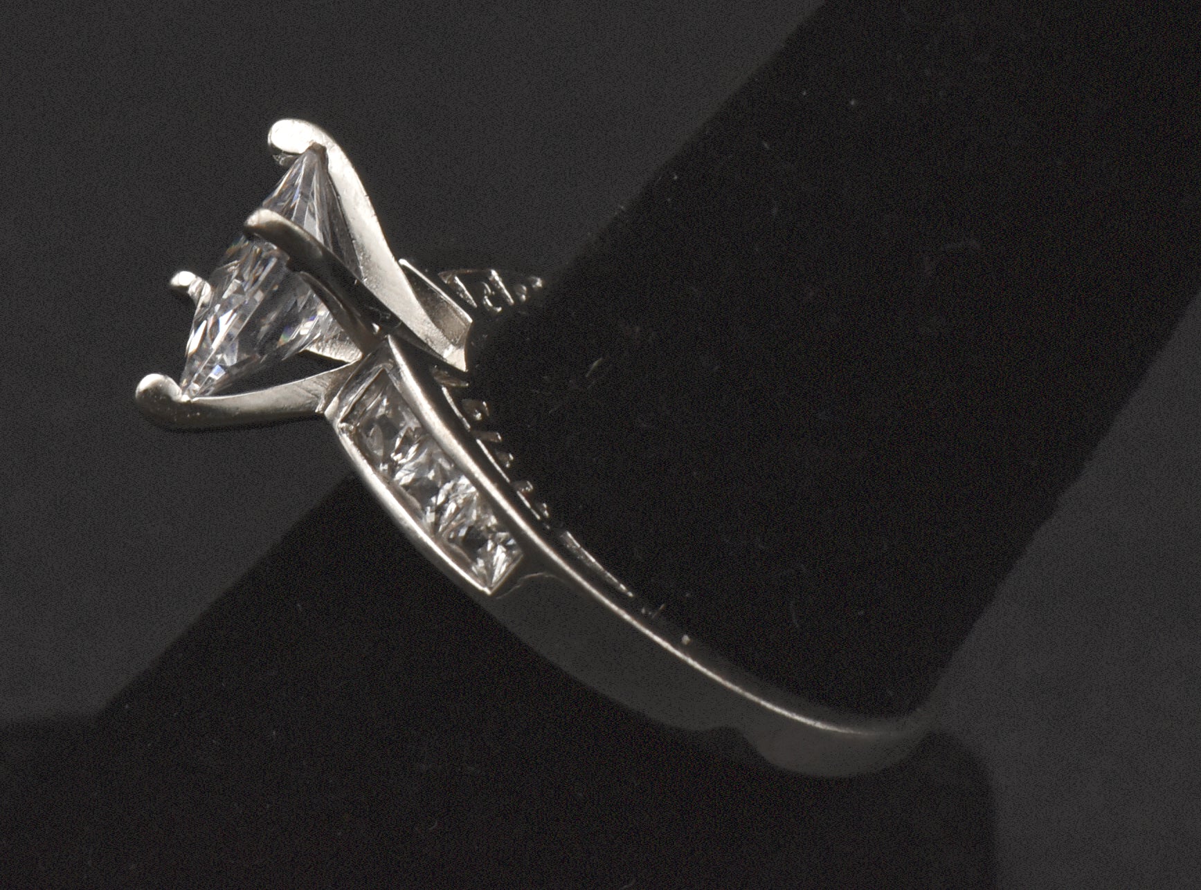 Vintage Sterling Silver Rhinestone Ring - Size 6.75
