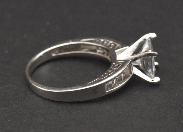 Vintage Sterling Silver Rhinestone Ring - Size 6.75