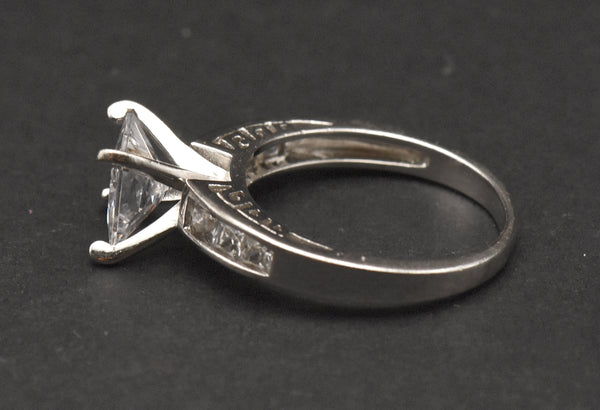 Vintage Sterling Silver Rhinestone Ring - Size 6.75