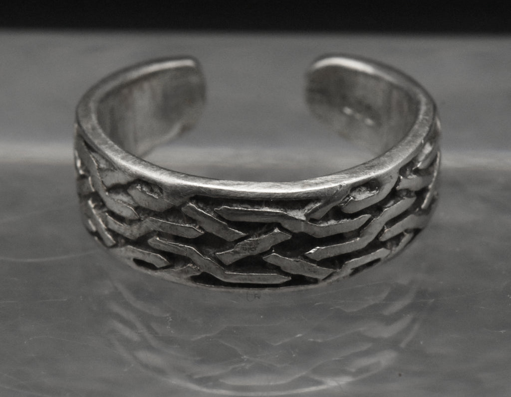 Vintage Sterling Silver Celtic Knot Open Shank Adjustable Toe Ring - Size 3.25+