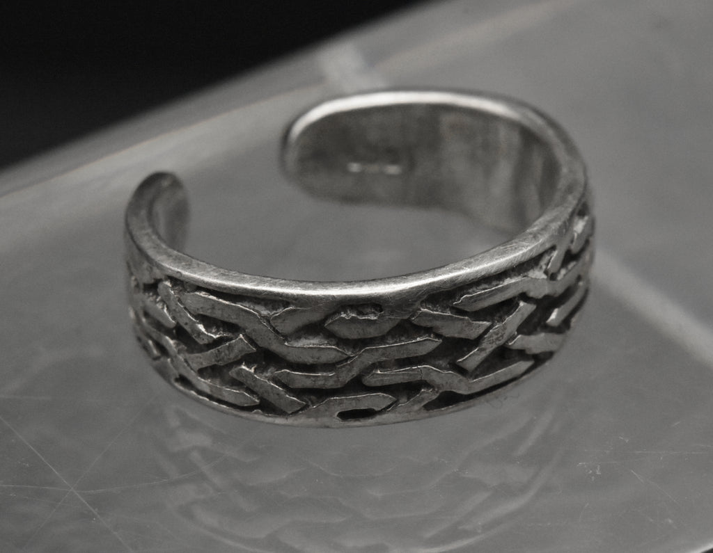 Vintage Sterling Silver Celtic Knot Open Shank Adjustable Toe Ring - Size 3.25+
