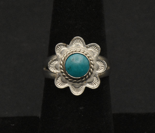 Vintage Handmade Silver Tone Metal Inlaid Turquoise Ring - Size 6.25